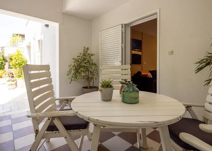 Dada Apartmán Biograd Na Moru