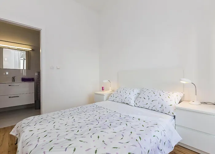 Dada Apartmán Biograd Na Moru