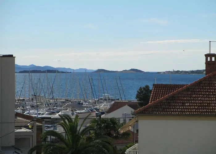 Dada Biograd Na Moru